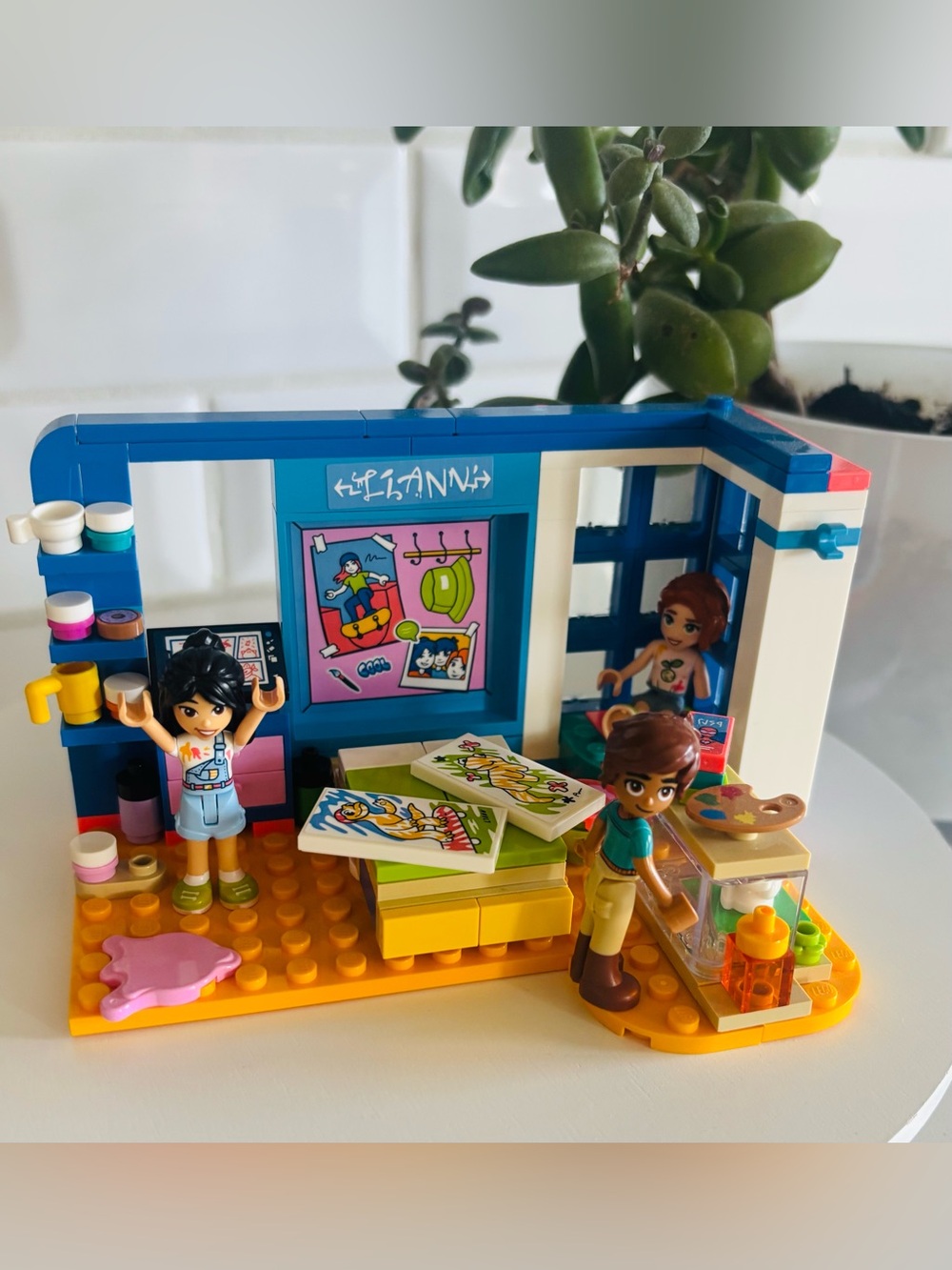 Lego FRIENDS Liann's Room set